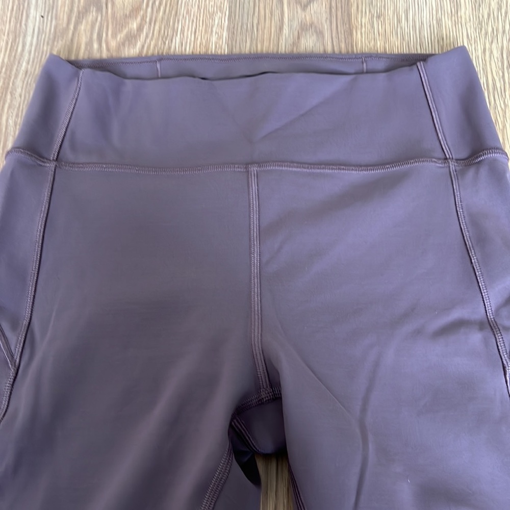Lululemon in movement arctic plum leggings sz 8 - Picture 2 of 5